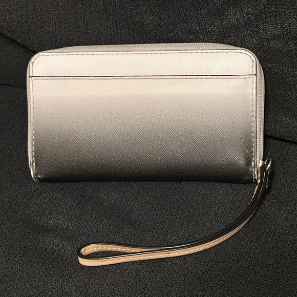 Coach Peyton Ombre Accordion Zip Wallet Wristlet - Picture 2 of 14